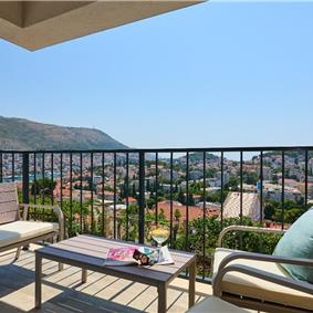 2 bedroom apartment in Lapad, Dubrovnik, sleeps 3